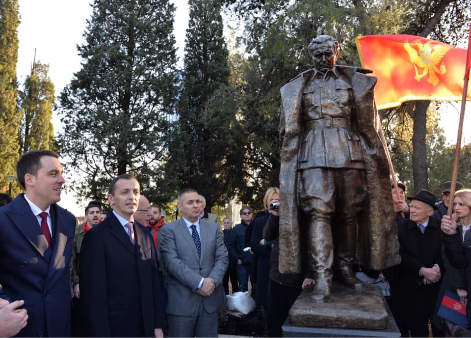 Svečano otkriven spomenik: Tito se vratio u svoj grad!