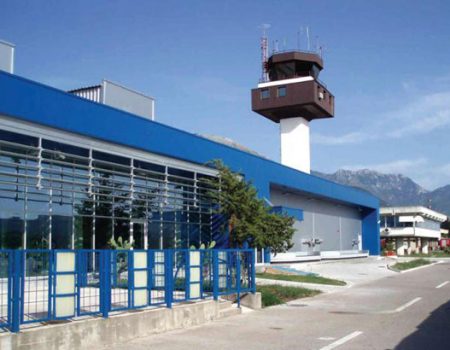 Letovi sa tivatskog aerodroma preusmjereni na Podgoricu