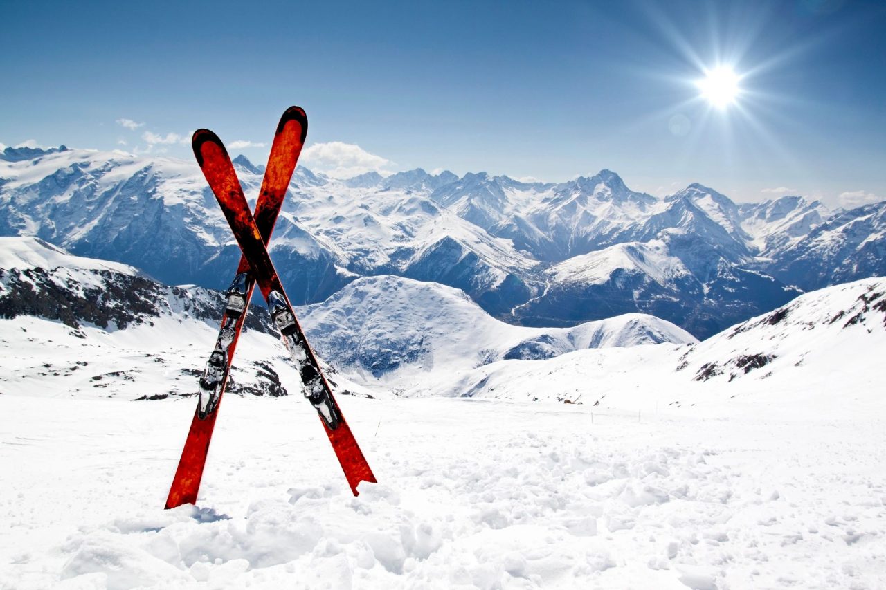 Vlada potpisala ugovor o izgradnji žičare i ski staza u Mojkovcu