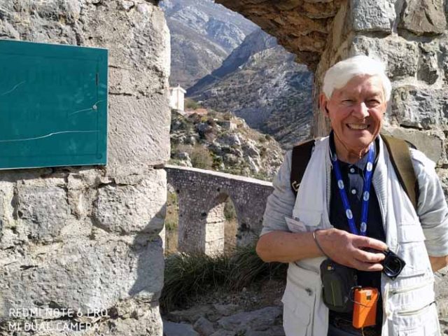 Na starobarskim zidinama: Susret sa gospodinom Džonom, turističkim vodičem u devetoj deceniji