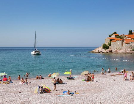 Plaža na Svetom Stefanu na listi najljepših u Evropi