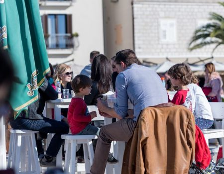 U Tivtu 20 odsto više turista nego lani