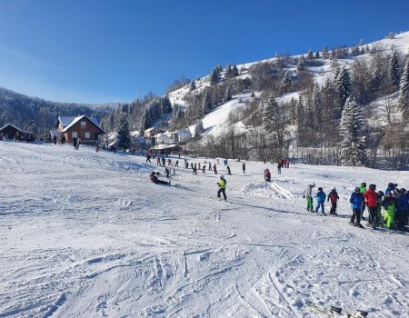 Na Žabljaku takmičenje u alpskom skijanju