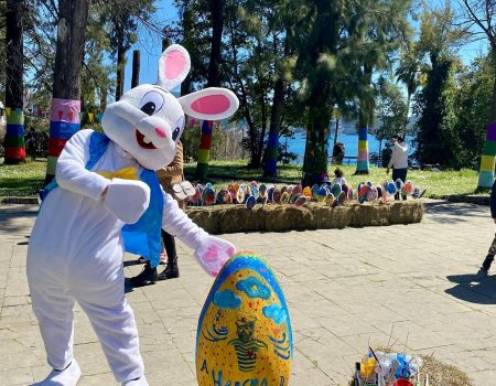 Herceg Novi: Djeca oslikala jaja i ukrasila trg