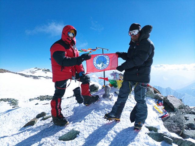 Visokogorci na vrhu Pamira: Pozdrav sa 7.134 metara nadmorske visine