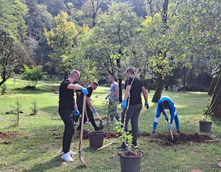 Park šuma Trebjesa zelenija za više od 130 sadnica