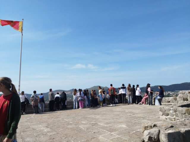 TO Bar obilježila Dan planete Zemlje edukativnom pješačkom turom