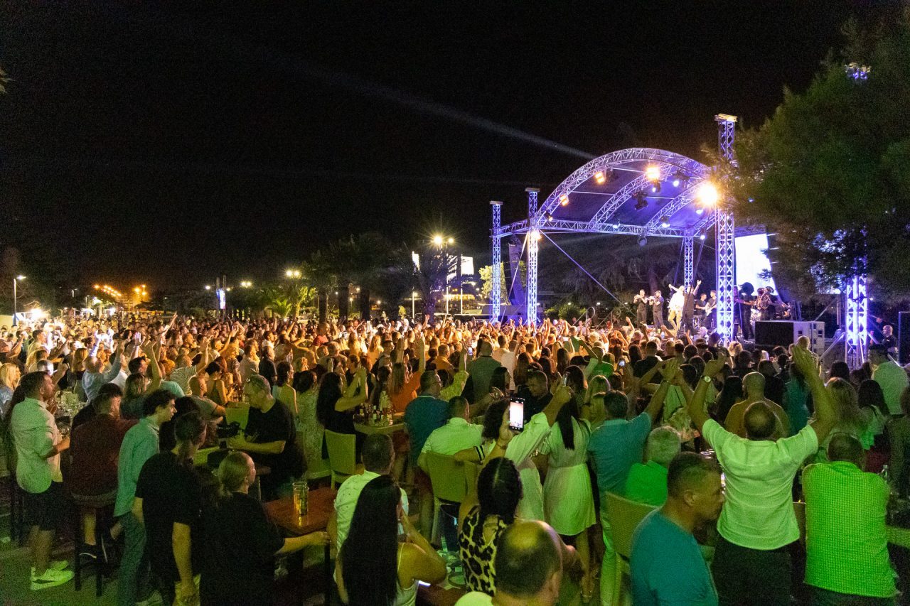 ,,Ljeto sa zvijezdama” u Baru uz regionalne muzičke zvijezde