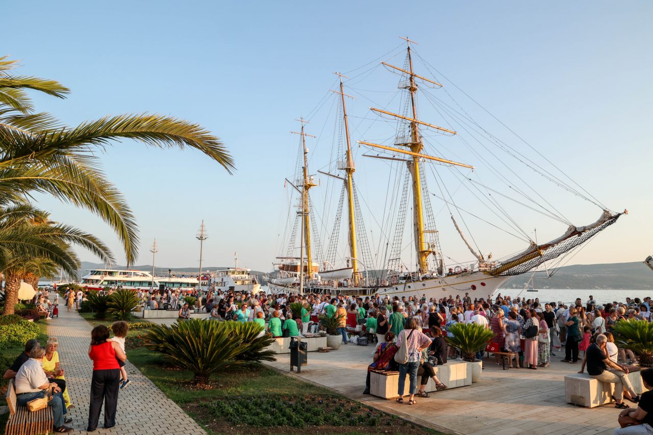 Delicije od žućenice oduševile Tivćane i brojne goste