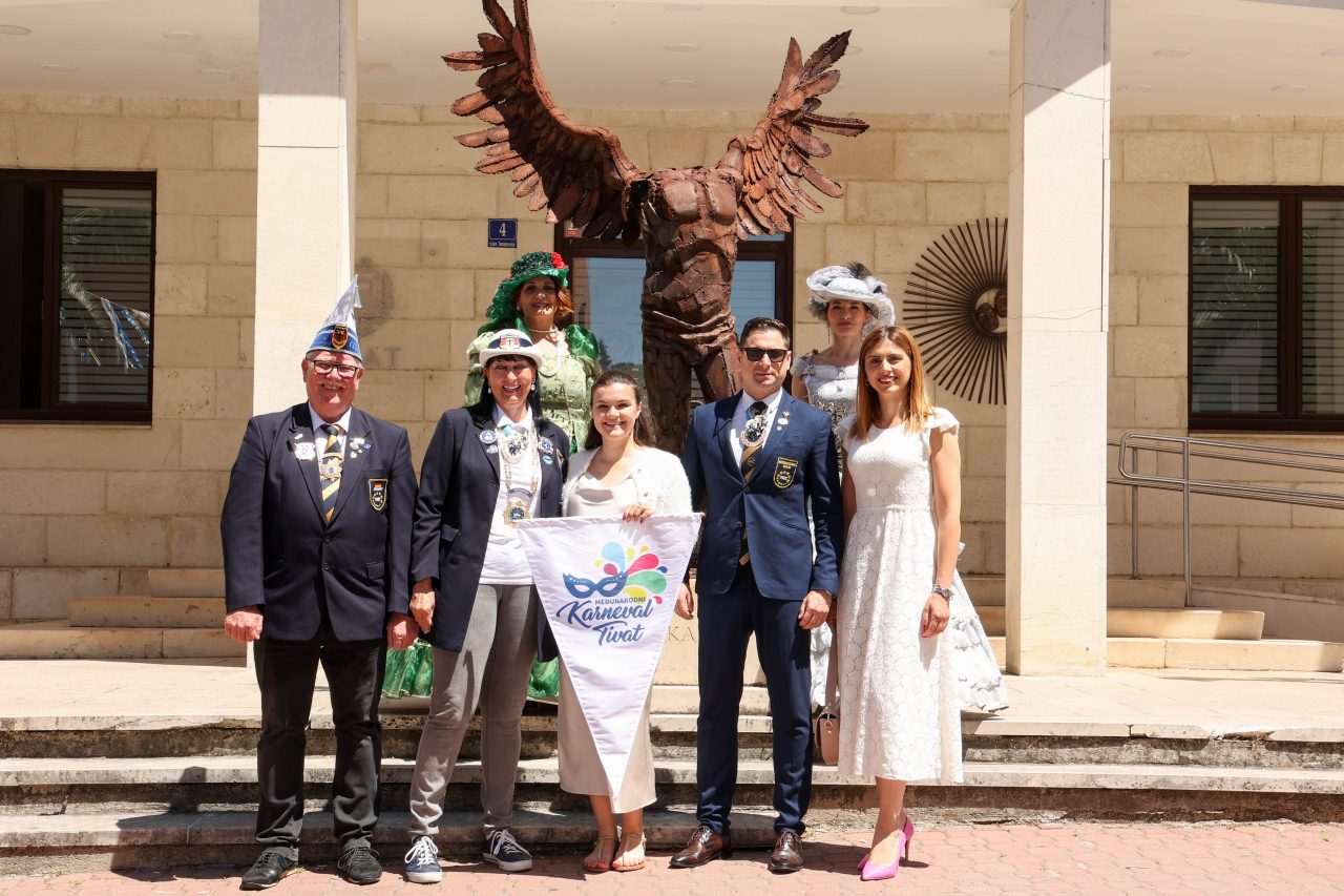 Peti međunarodni karneval u Tivtu 7. i 8. juna