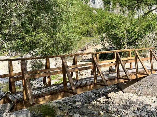 Obnovljen mobilijar u Parku prirode „Dragišnica i Komarnica“