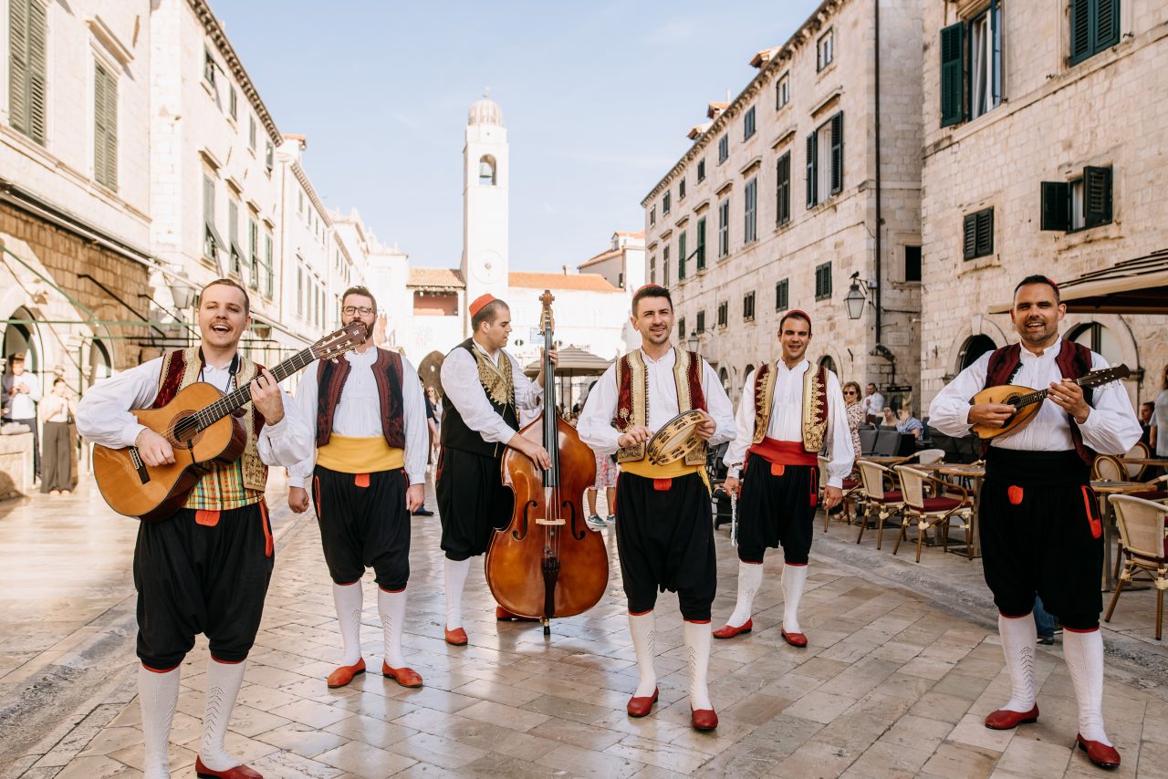 Ne propustite: Popularna dubrovačka klapa “Kaše” 6. jula u Tivtu