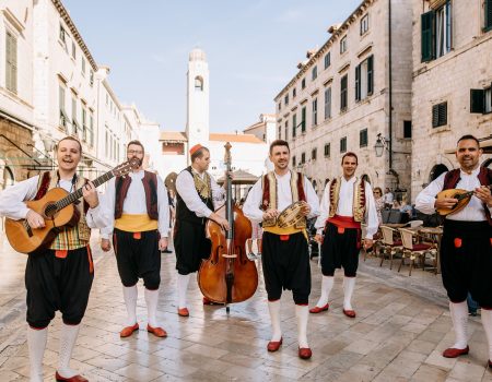 Ne propustite: Popularna dubrovačka klapa “Kaše” 6. jula u Tivtu