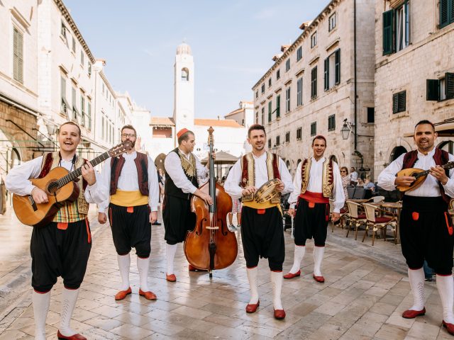 Ne propustite: Popularna dubrovačka klapa “Kaše” 6. jula u Tivtu