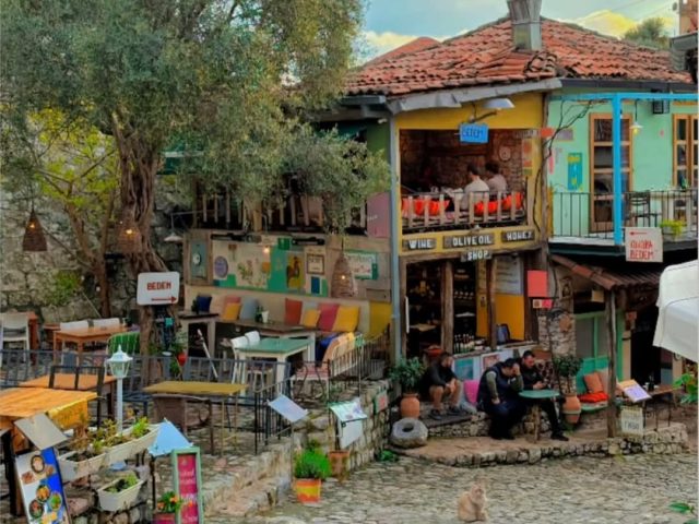 Provjerite radno vrijeme svih turističkih biroa u Baru i kako da prijavite goste