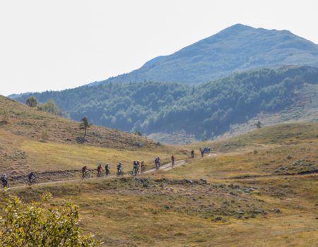 Pridruži se avanturi ljeta – doživi Sinjavinu na dva točka!
