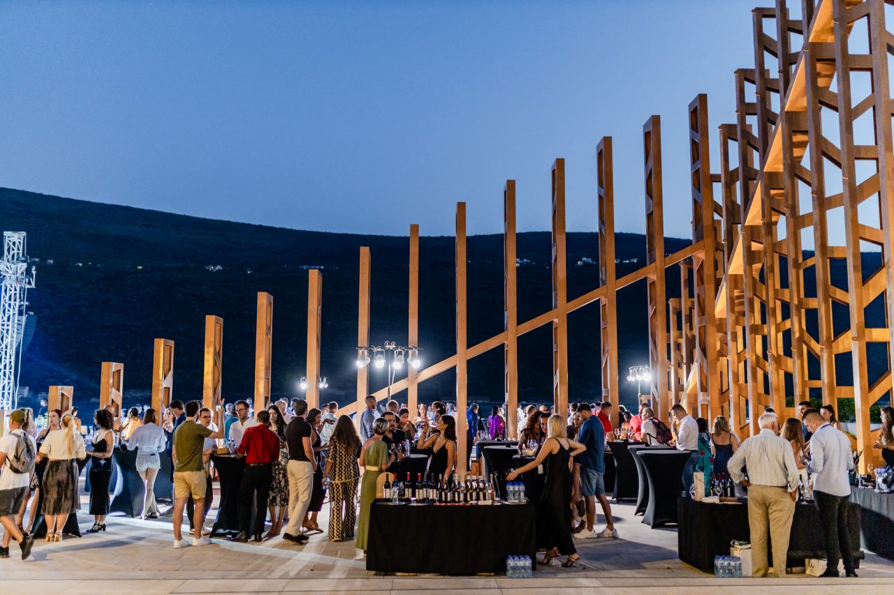 Portonovi najavljuje peto Veče vina uz bend Perpetuum Mobile