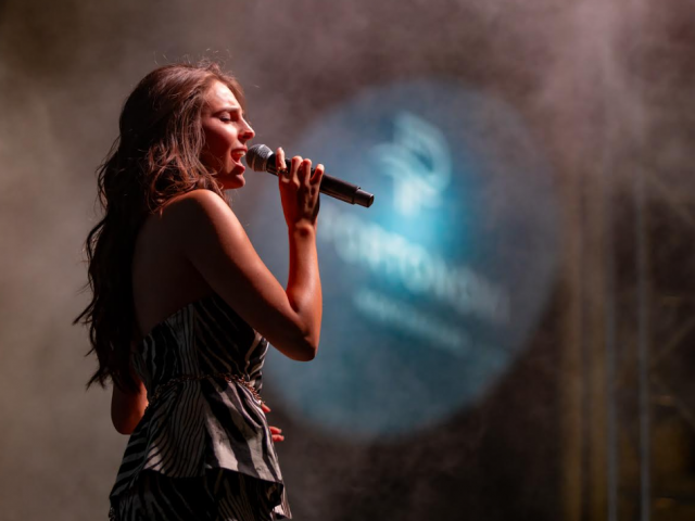 Veče za pamćenje: Koncert Džejle Ramović u Portonovom oduševio publiku