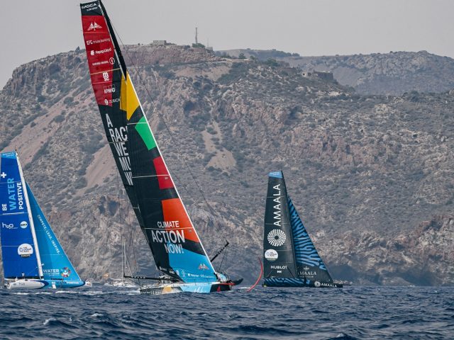 Flota Imoca jedrilica jezdi Mediteranom, još malo do finala u Boki Kotorskoj