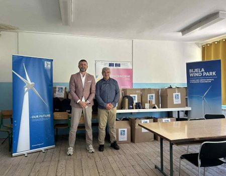 Za prve korake ka znanju: Donacija đacima u Edukativnom centru u Šavniku