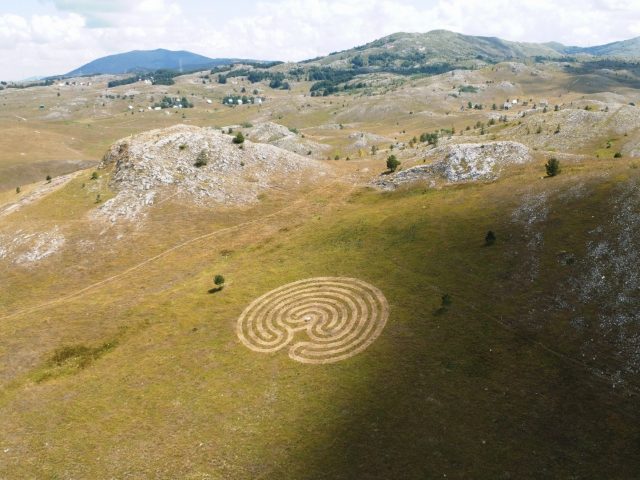 Na Žabljaku urađen najveći piktogram na travi u svijetu