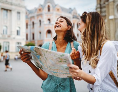 Putujete? Ovaj sajt vam tačno kaže koji PMI bezdimni proizvodi vas čekaju na aerodromu i u zemlji u koju idete!
