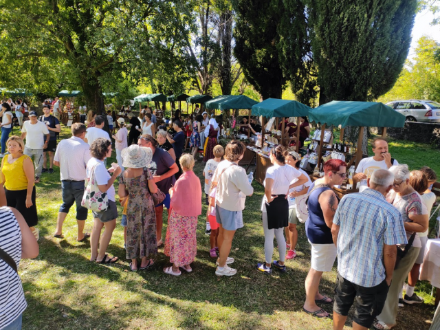 Sajam domaće trpeze na Kamenom promovisao bogatu baštinu Herceg Novog
