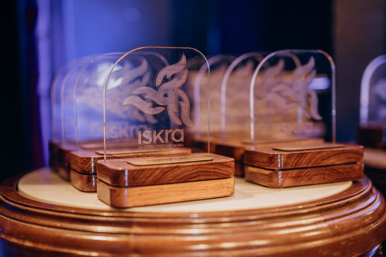 Otvoren konkurs za nagradu za filantropiju „Iskra“ – prijave do 23. novembra