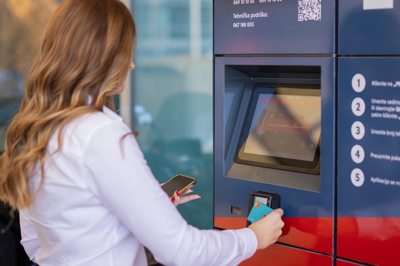 Black Friday bez redova i nervoze – Zašto se isplati koristiti paketomate