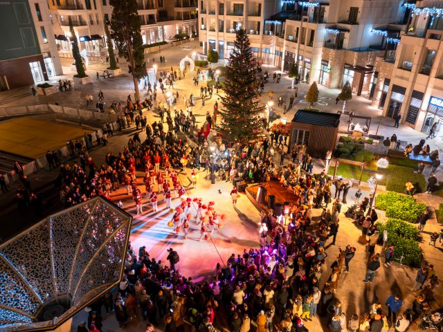 Zvanično počela praznična sezona u Portonovom