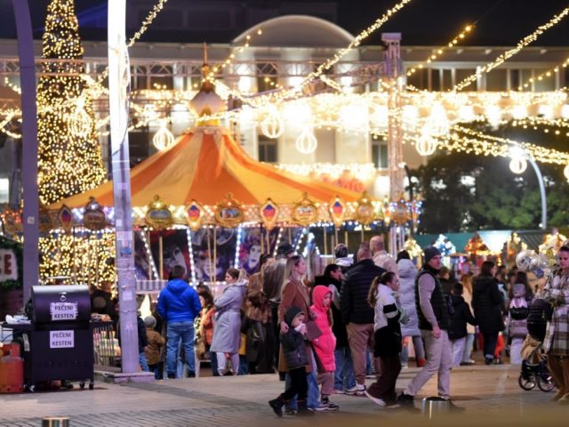 Video: Otvoren je Podgorički praznični pazar