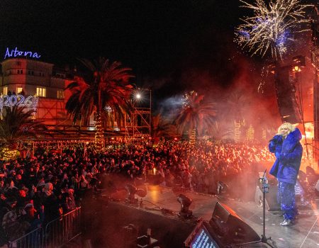 U Tivtu spektakularan doček Nove godine