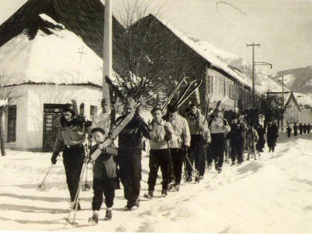 Vremeplov: Kako su nekada izgledale zime u Crnoj Gori?