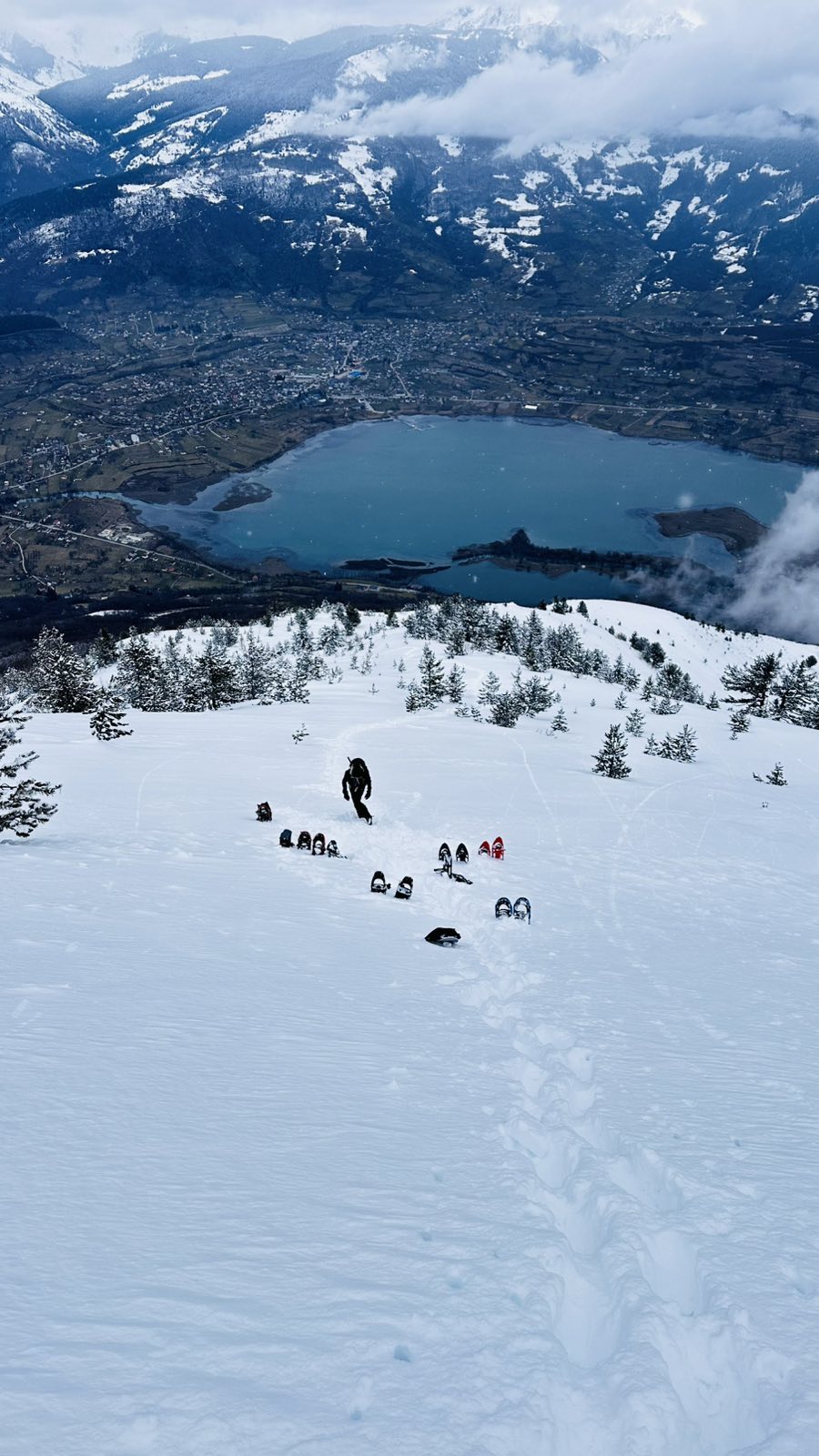 Visitor pod snijegom: 15 kilometara čiste planinarske strasti