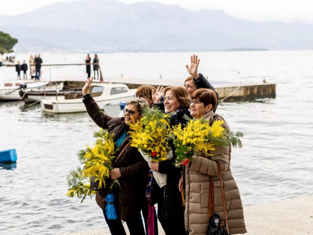 Fešta jača od kiše: Posjetioci iz cijelog regiona na Berbi mimoze