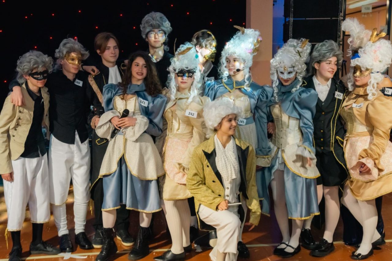 Održan maskenbal za srednjoškolce u Gimnaziji i Srednjoj pomorskoj školi