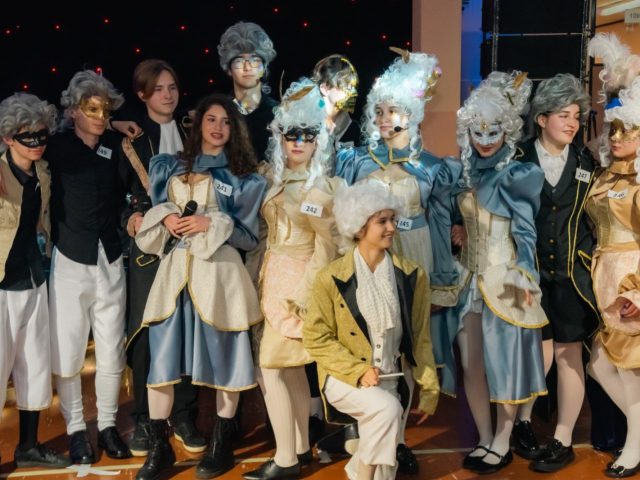 Održan maskenbal za srednjoškolce u Gimnaziji i Srednjoj pomorskoj školi