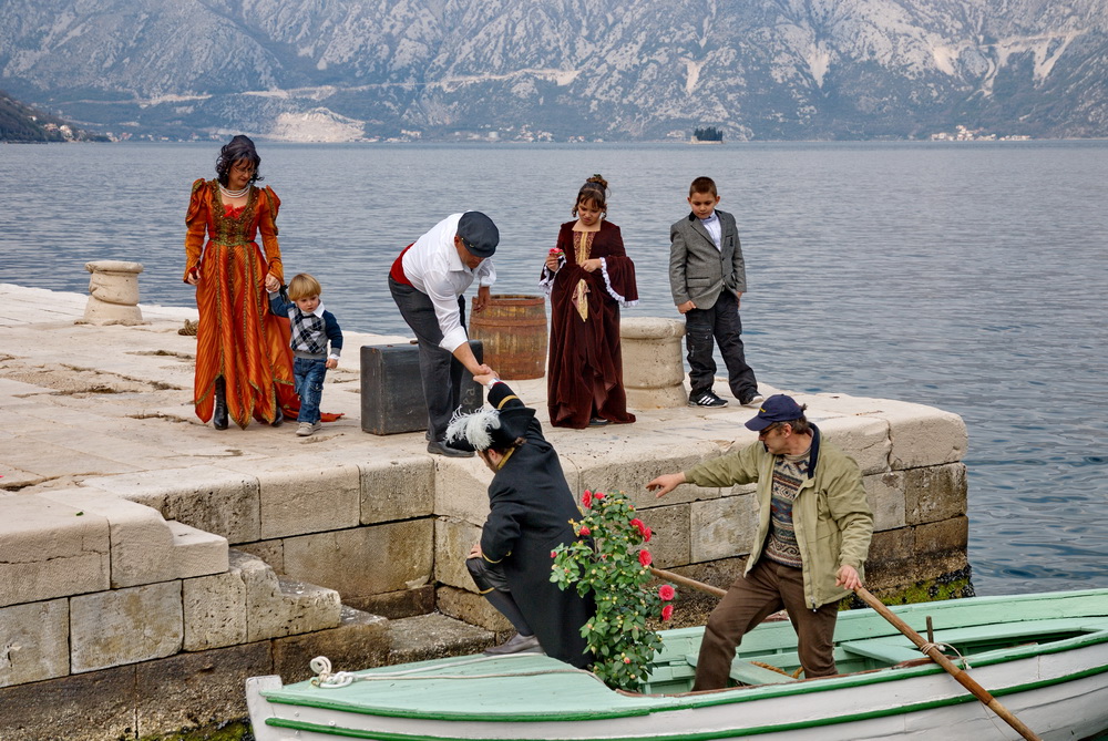 Vrijeme je za feštu i Stoliv pun kamelija