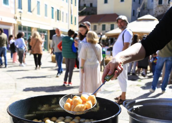 Dva uskršnja vikenda u Novom: “Biram radost” za cijelu porodicu!