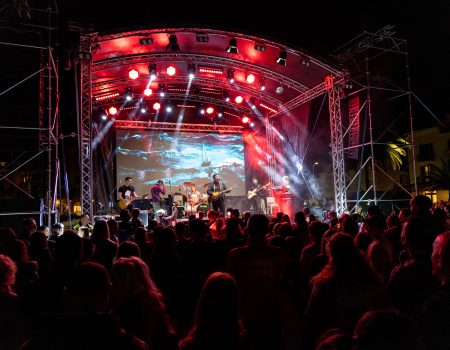 Svečano otvoreno peto izdanje Festivala vjetra u Tivtu uz koncert Bajage