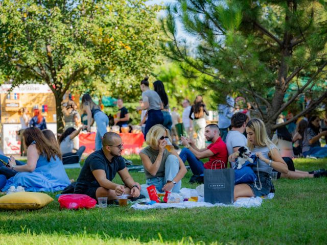 Ideš na Podgorički piknik? Dolaze Rundek & Ekipa, Zoster, NeonoeN, Parampaščad i Rudolf