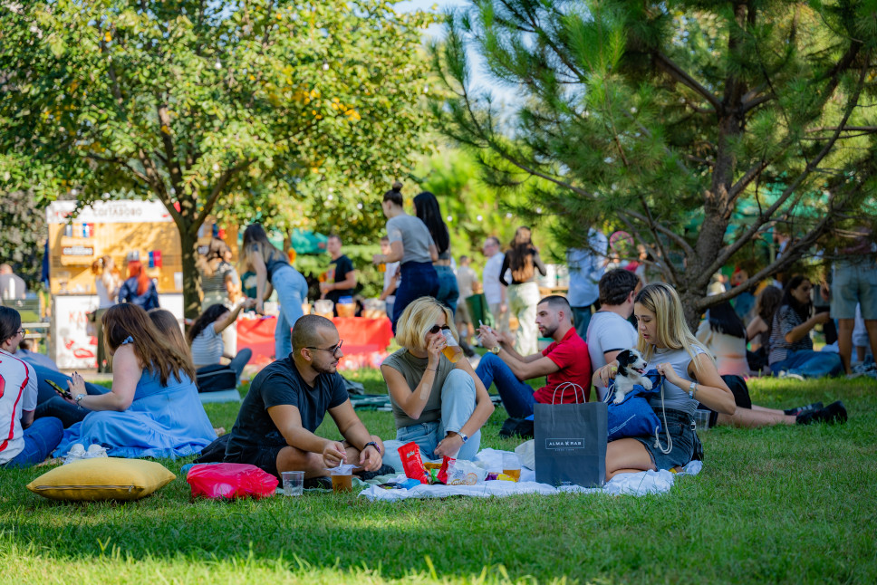 Ideš na Podgorički piknik? Dolaze Rundek & Ekipa, Zoster, NeonoeN, Parampaščad i Rudolf