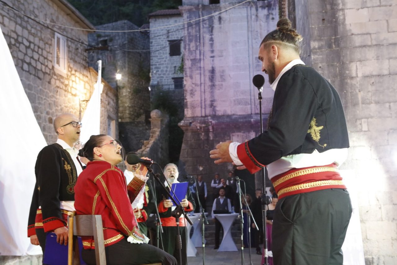 Tri magične noći u Perastu: Festival klapa od 19. do 21. juna