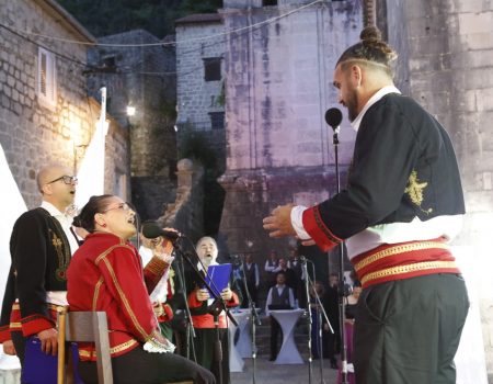Tri magične noći u Perastu: Festival klapa od 19. do 21. juna