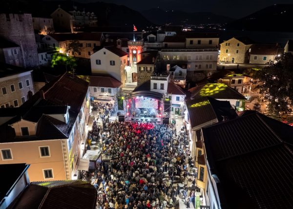 Prvomajski koncerti u Novom privukli veliki broj gostiju: Yu grupa oduševila, večeras Kaliopi