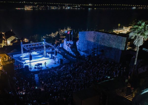 Bryan Adams oduševio publiku na Kanli Kuli