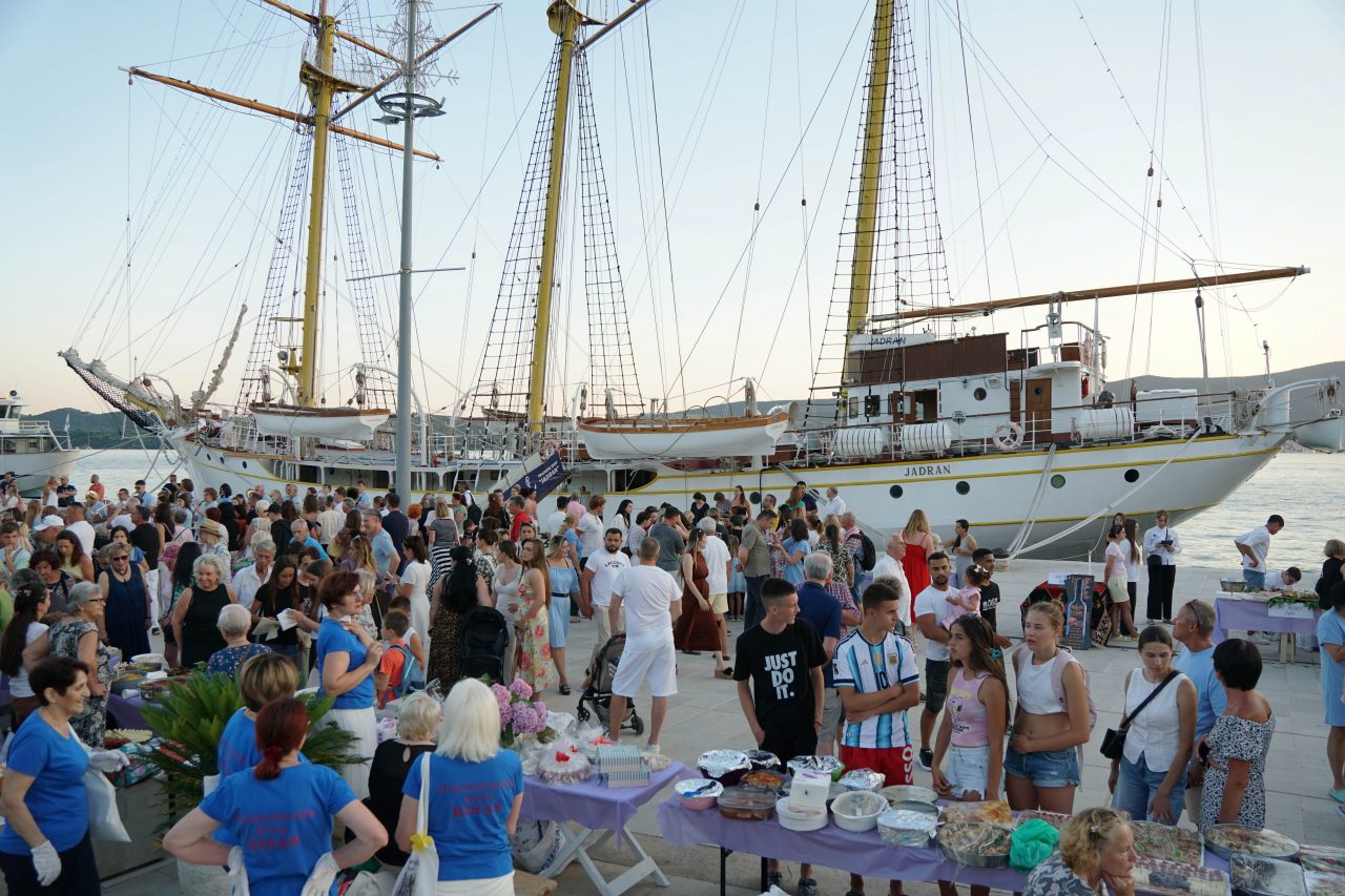 Žućenica fest u Tivtu: 22 godine čuvanja ukusa, tradicije i zajedništva