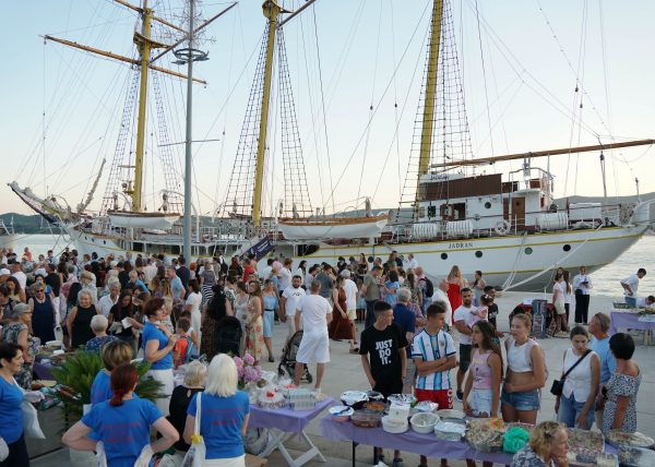 Žućenica fest u Tivtu: 22 godine čuvanja ukusa, tradicije i zajedništva