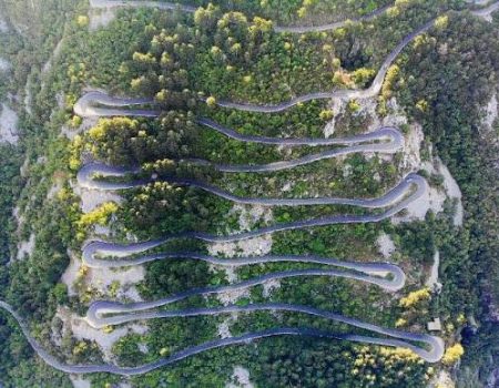 Vožnja kotorskim serpentinama ograničena do 15. oktobra, morate se pridržavati ovih pravila