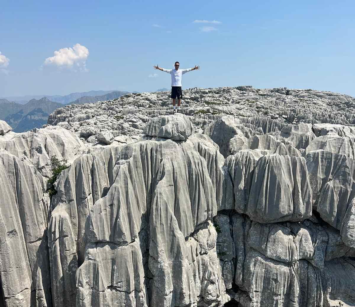Kroz kameni lavirint: Spremni za (avan)turu do Treštenog vrha?